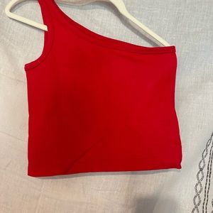 One shoulder crop tank